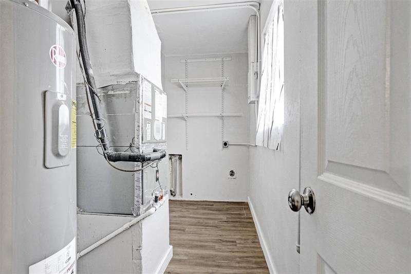 Image 44 of 48 For 949 10th Ct  