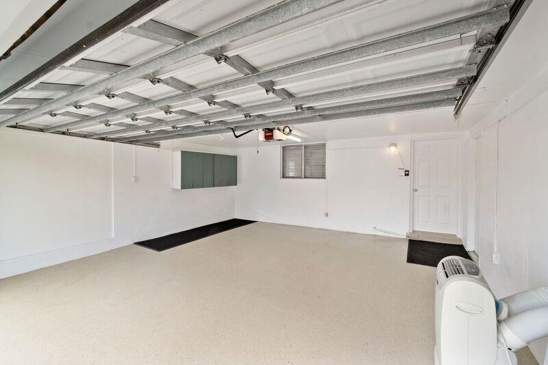 Image 46 of 48 For 949 10th Ct  