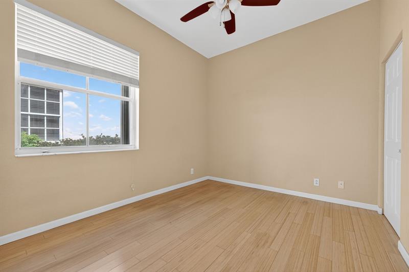 Image 33 of 80 For 1134 Lavender Cir