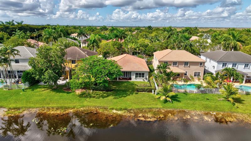 Image 64 of 80 For 1134 Lavender Cir