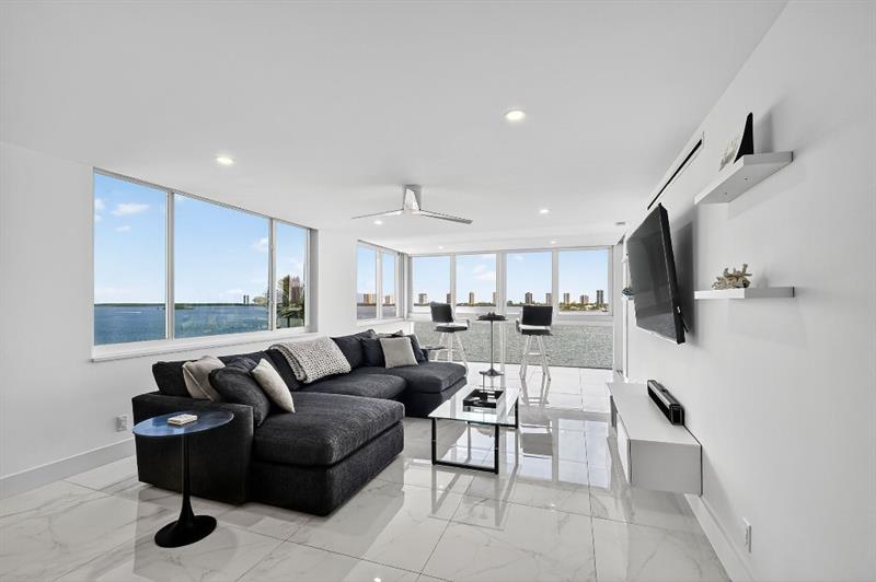 Details for 301 Lake Shore Dr  801, West Palm Beach, FL 33403