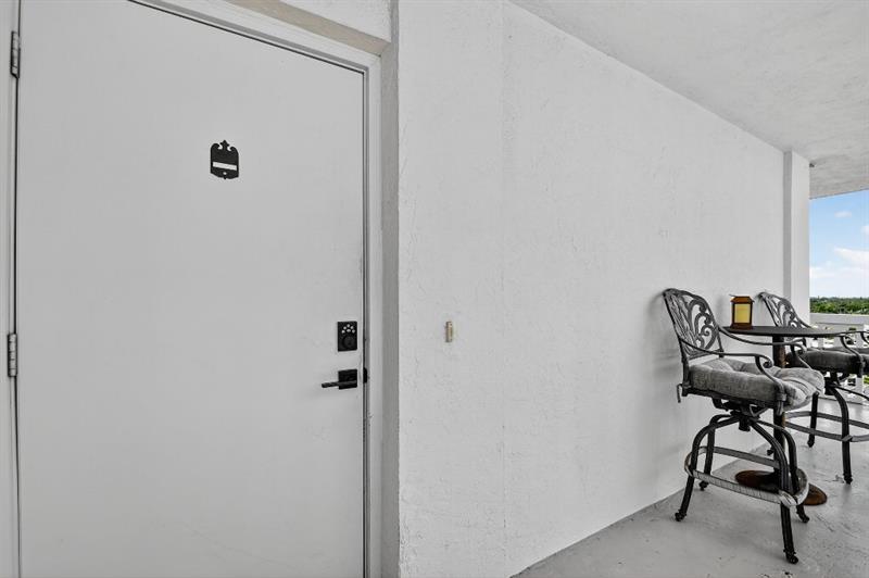 Image 40 of 50 For 301 Lake Shore Dr  801