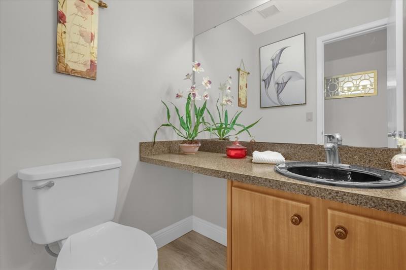 Image 13 of 32 For 630 Maple Oak Cir  114