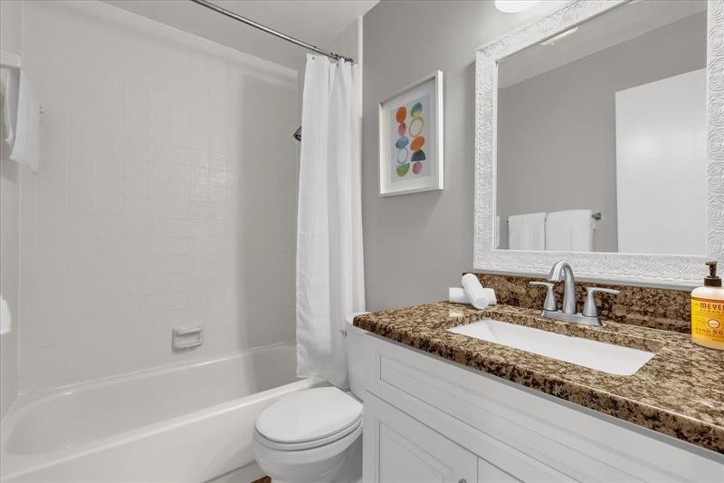 Image 17 of 32 For 630 Maple Oak Cir  114