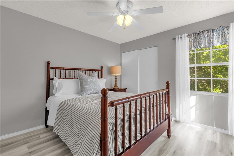 Image 18 of 32 For 630 Maple Oak Cir  114