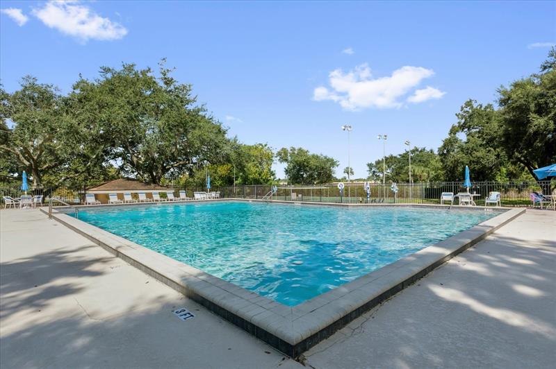 Image 26 of 32 For 630 Maple Oak Cir  114