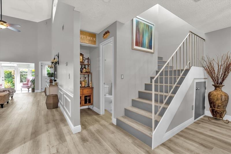 Image 4 of 32 For 630 Maple Oak Cir  114