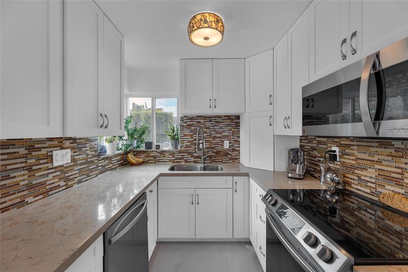 Image 12 of 30 For 44 29th St  