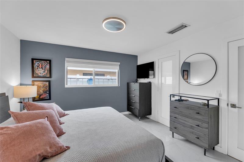 Image 15 of 30 For 44 29th St  