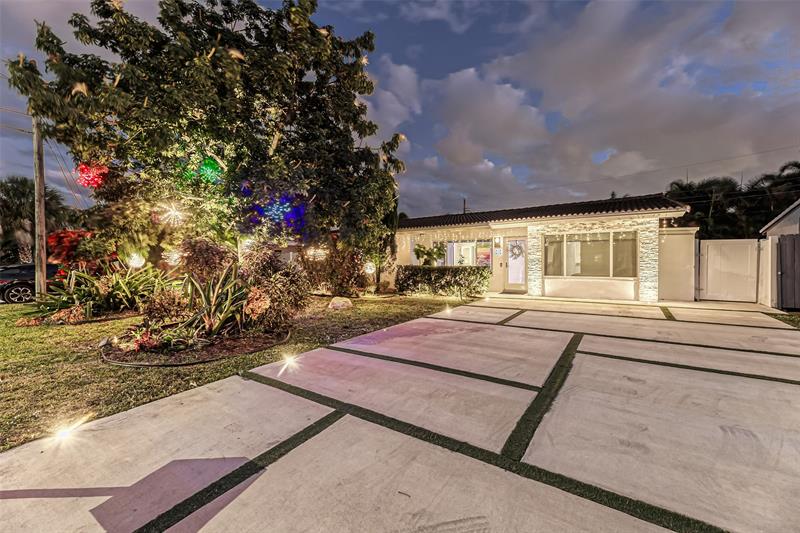 Image 4 of 30 For 44 29th St  