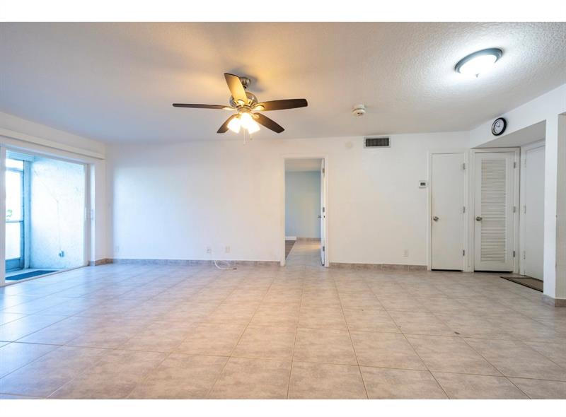 Image 12 of 19 For 1428 4th Ave  F145
