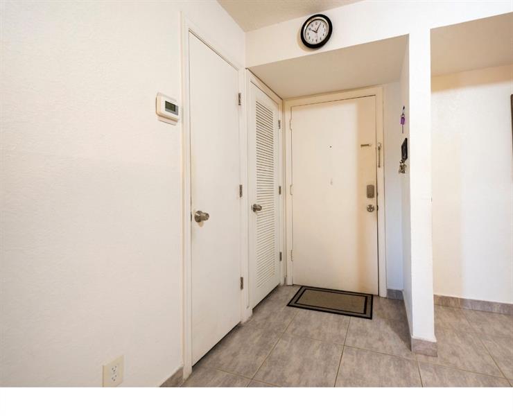 Image 13 of 19 For 1428 4th Ave  F145