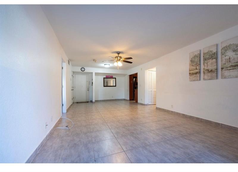Image 14 of 19 For 1428 4th Ave  F145