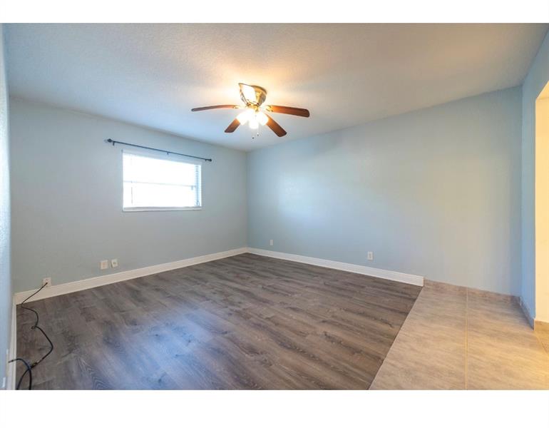 Image 9 of 19 For 1428 4th Ave  F145