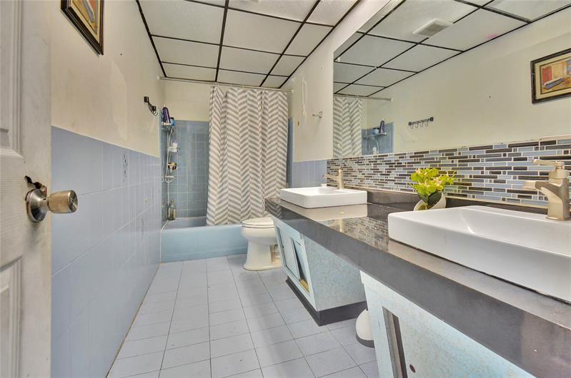 Image 10 of 20 For 4401 33rd St