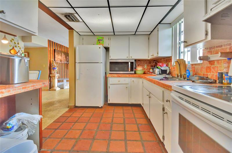 Image 7 of 20 For 4401 33rd St