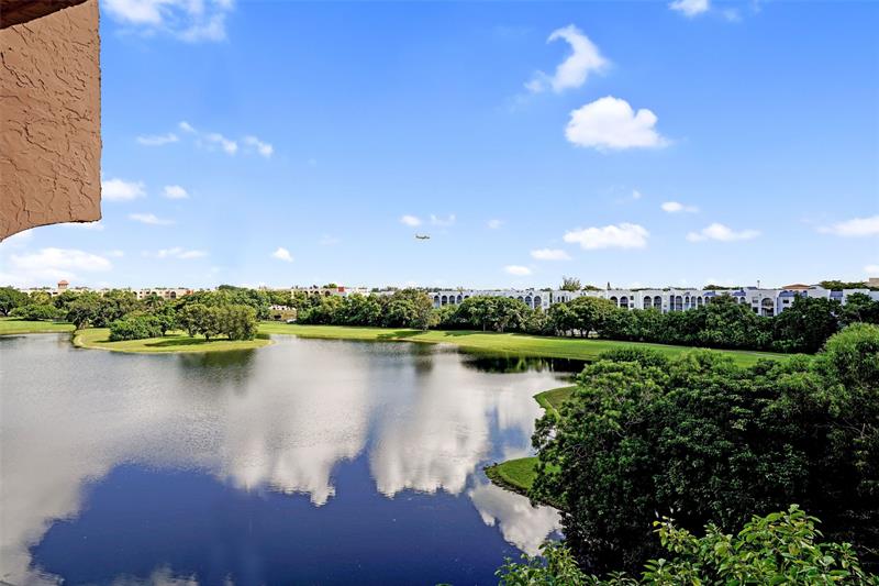 Image 16 of 49 For 9688 Fontainebleau Blvd  610