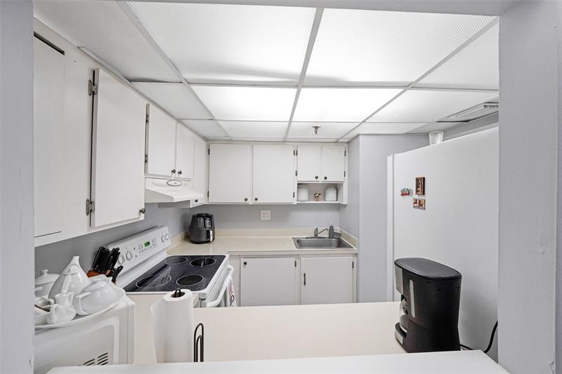 Image 20 of 49 For 9688 Fontainebleau Blvd  610