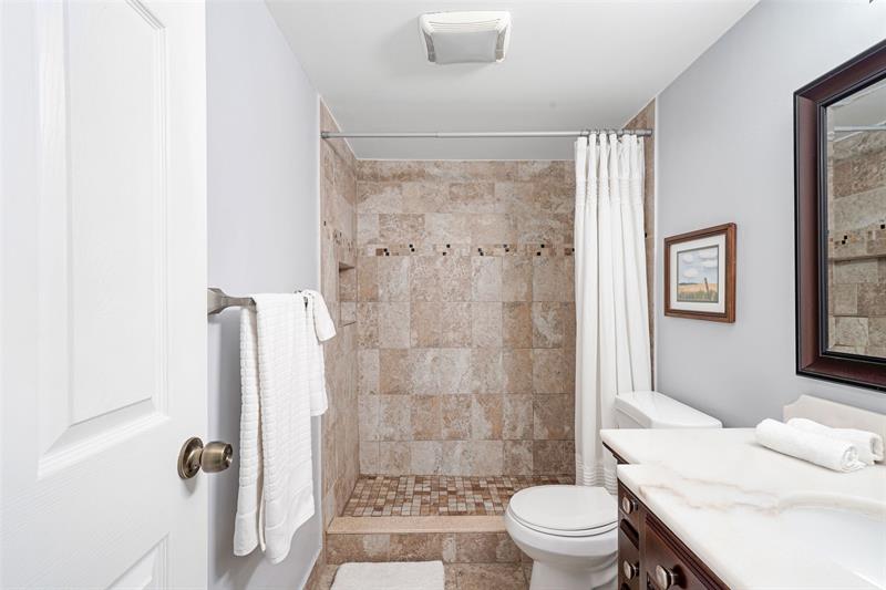 Image 24 of 49 For 9688 Fontainebleau Blvd  610