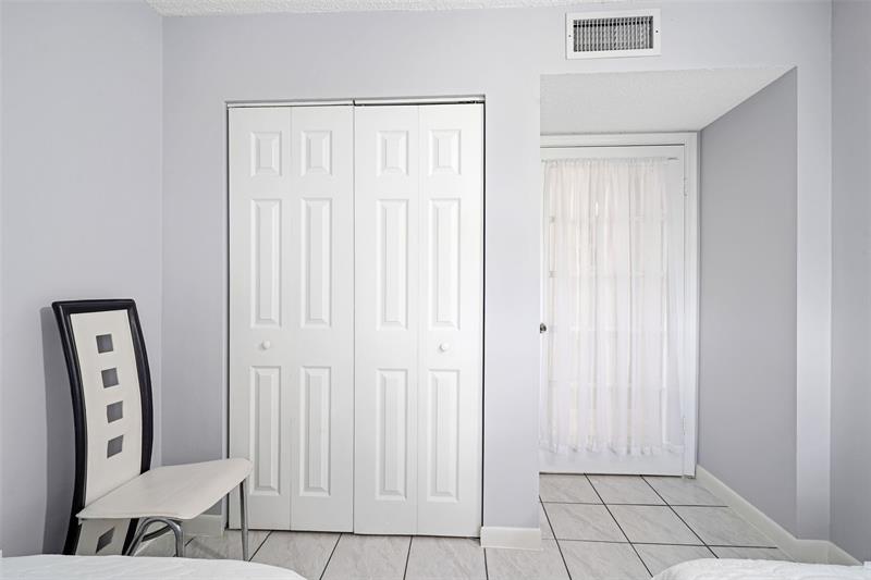 Image 26 of 49 For 9688 Fontainebleau Blvd  610