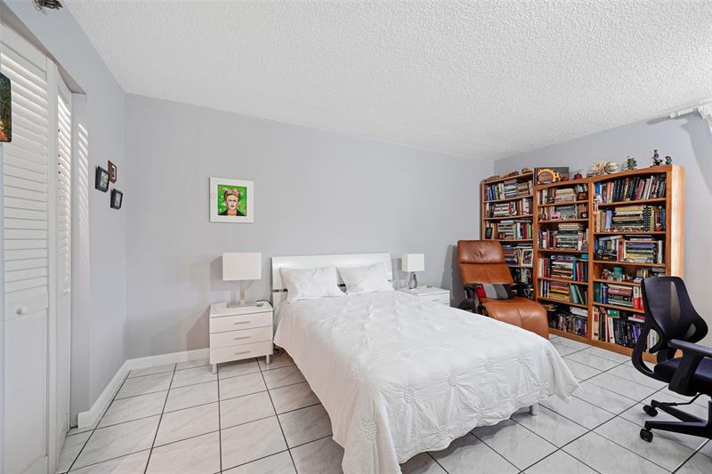 Image 28 of 49 For 9688 Fontainebleau Blvd  610