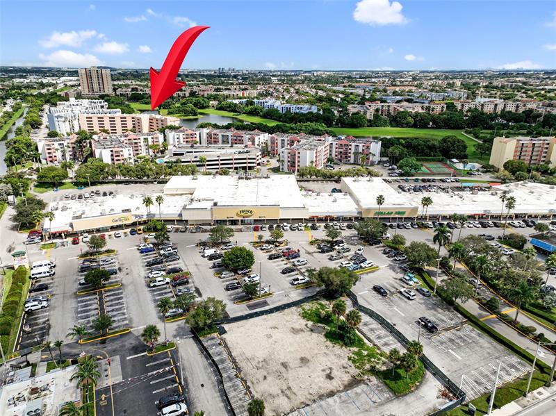 Image 44 of 49 For 9688 Fontainebleau Blvd  610