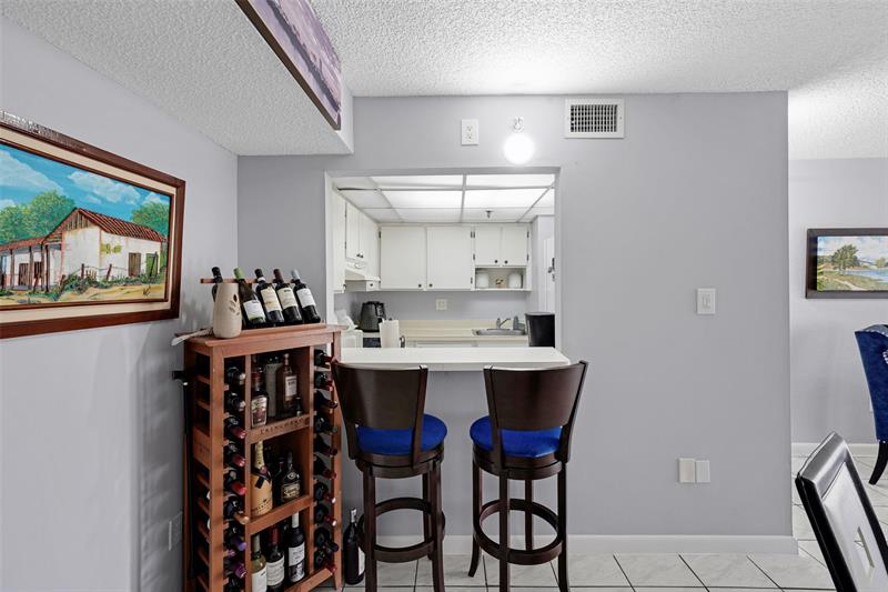 Image 6 of 49 For 9688 Fontainebleau Blvd  610
