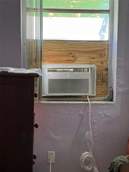 Image 4 of 10 For 413 24th Ave