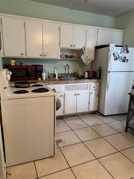 Image 8 of 10 For 413 24th Ave