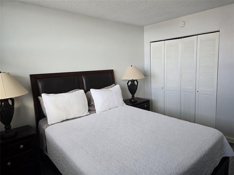 Image 14 of 30 For 1401 Riverside Dr  705