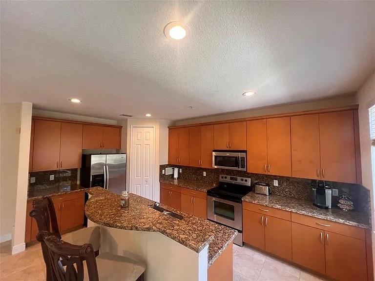 Image 30 of 40 For 3014 Waterside Cir