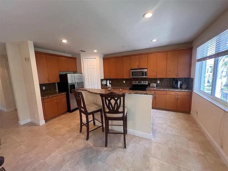 Image 31 of 40 For 3014 Waterside Cir