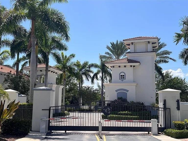 Image 36 of 40 For 3014 Waterside Cir