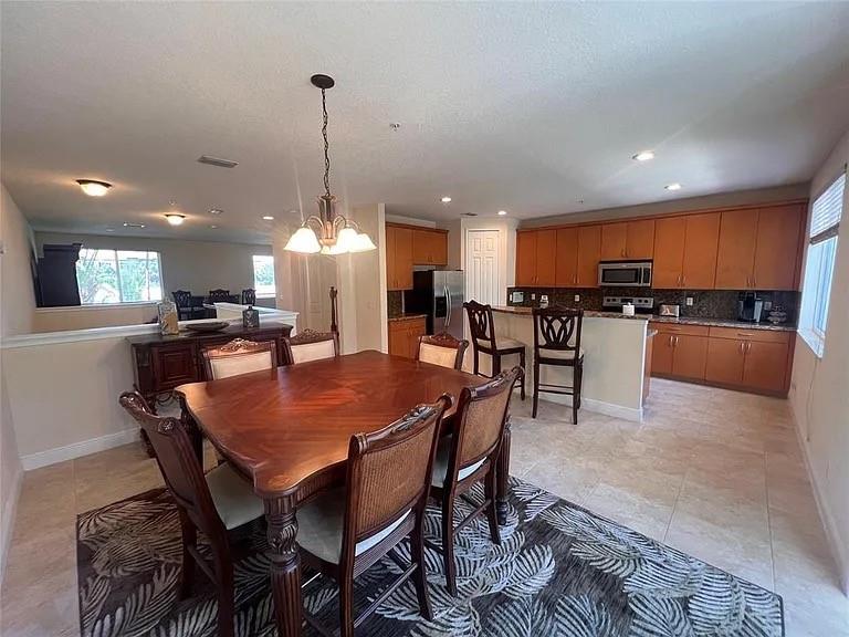 Image 6 of 40 For 3014 Waterside Cir