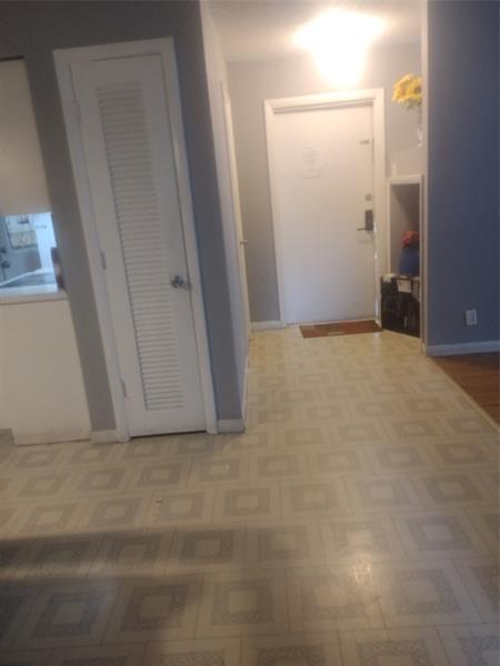 Image 7 of 10 For 1001 74th Ave  201