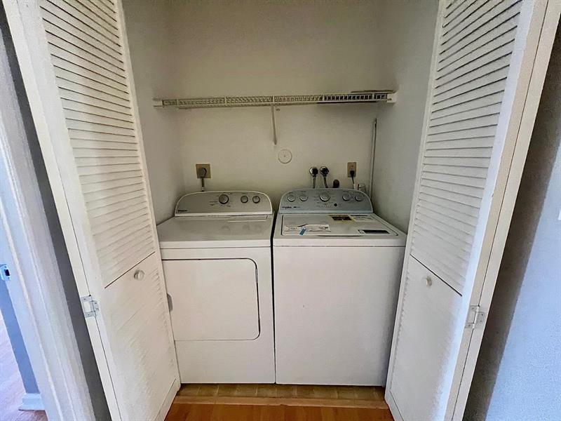 Image 13 of 31 For 2032 Discovery Circle E