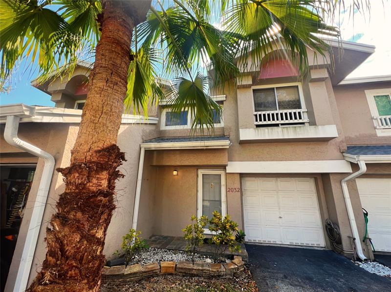 Image 2 of 31 For 2032 Discovery Circle E