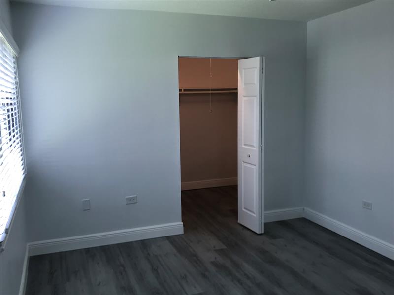 Image 21 of 40 For 2917 Missionwood Ln  C-ii