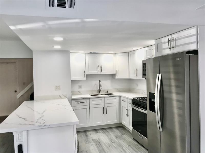 Image 4 of 40 For 2917 Missionwood Ln  C-ii