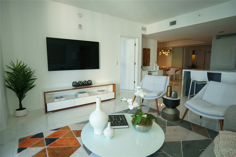 Image 10 of 34 For 1010 Brickell Ave  4002