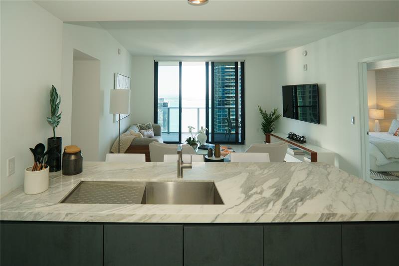 Image 14 of 34 For 1010 Brickell Ave  4002