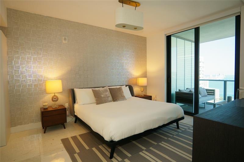 Image 30 of 34 For 1010 Brickell Ave  4002