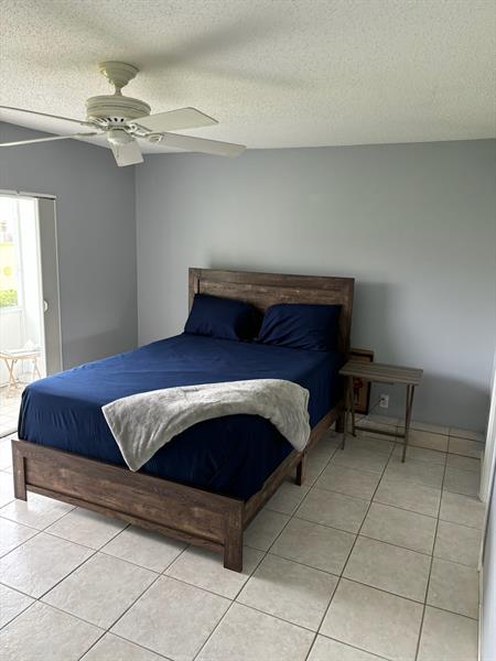 Image 13 of 29 For 147 Salisbury G  147