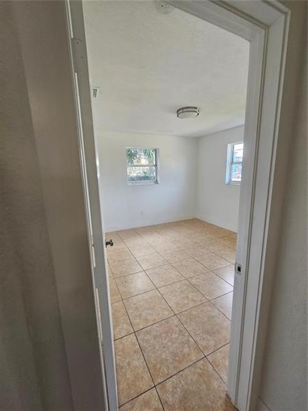 Image 15 of 19 For 10680 4th St