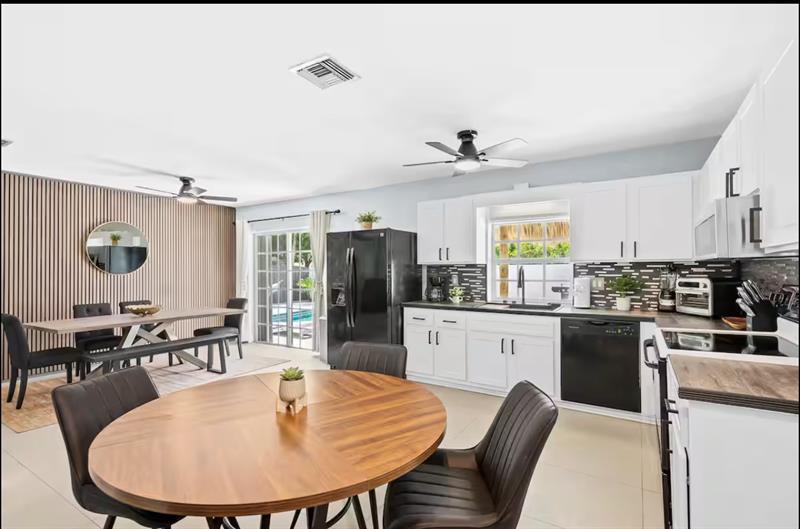 Image 10 of 27 For 304 4th St  