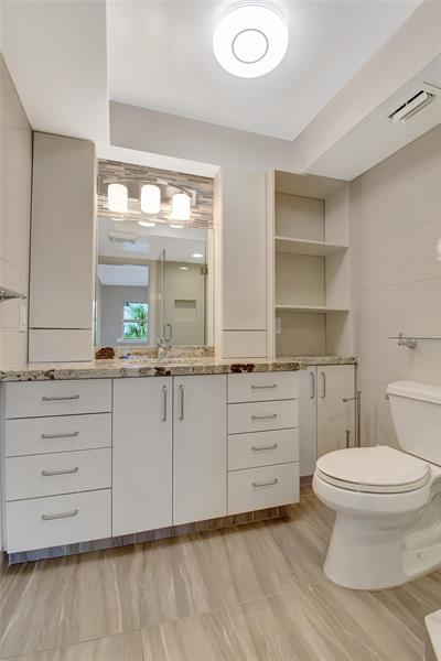 Image 27 of 59 For 3121 51st St  404e