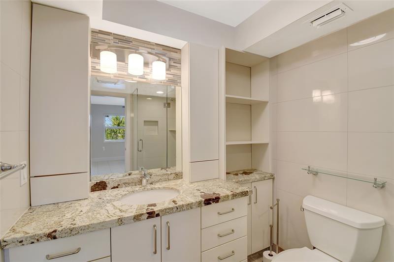 Image 28 of 59 For 3121 51st St  404e