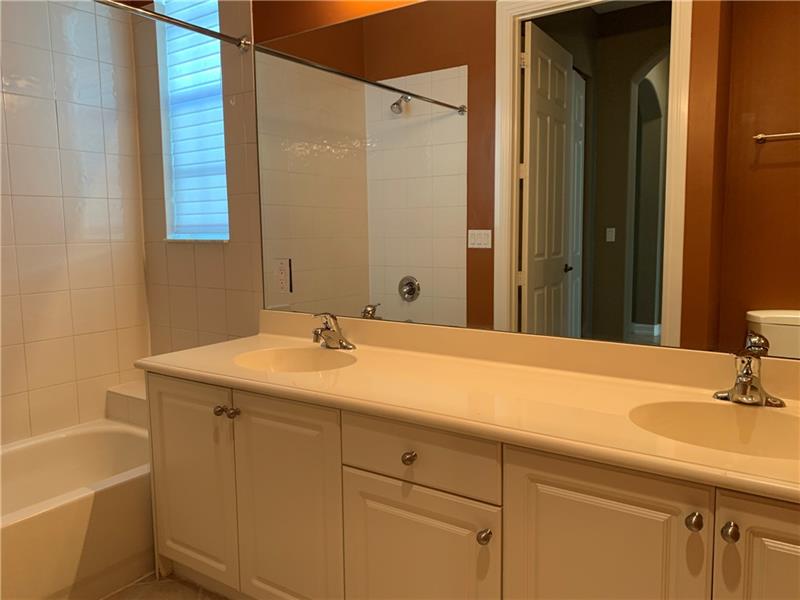 Image 13 of 35 For 10635 83rd Ct