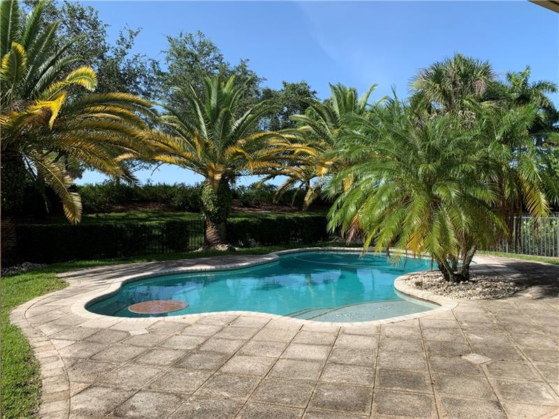 Image 17 of 35 For 10635 83rd Ct