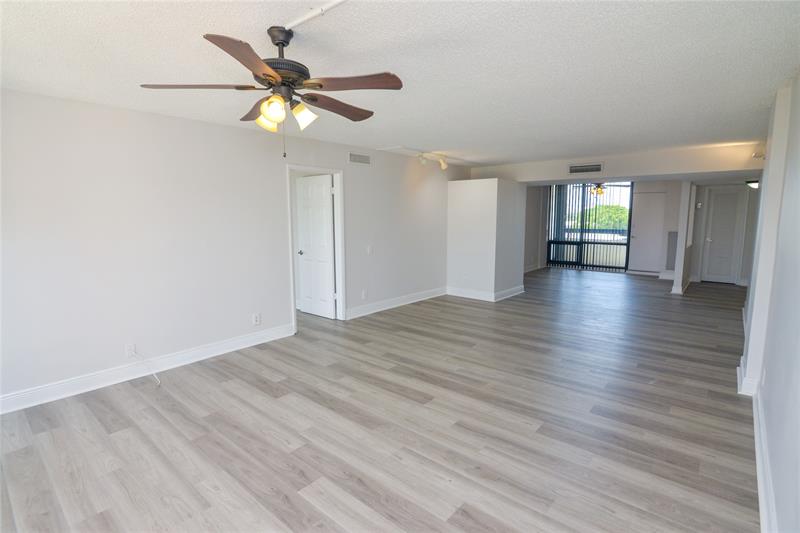 Image 13 of 34 For 1401 Federal Hwy  501